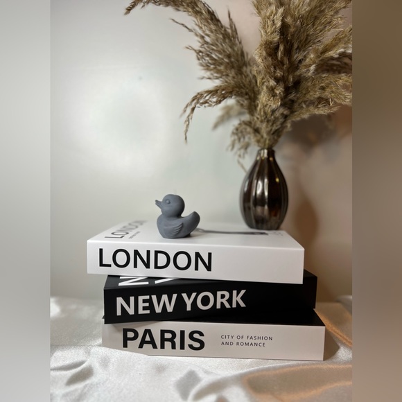 Duck Candle - Caribbean Teakwood Scent - Picture 2 of 3